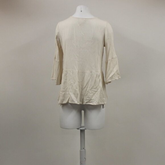 Mossimo  top - Picture 3 of 3